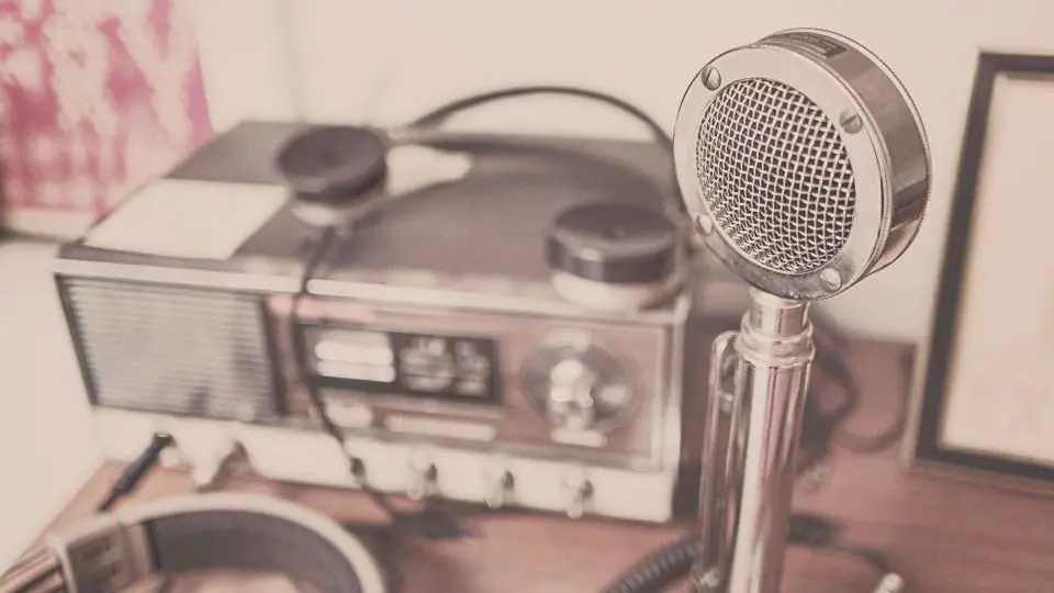 Politics needs more listening, less shouting