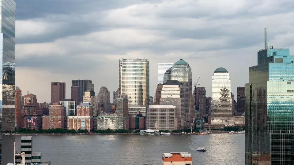 Unemployment falls to lowest level in a decade