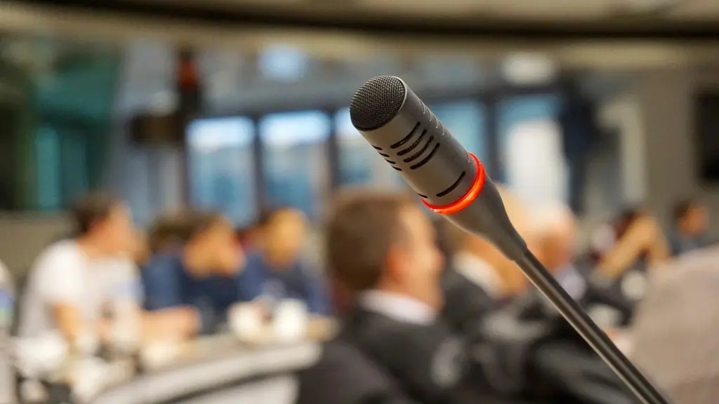 Senate committee opens inquiry into public contracts