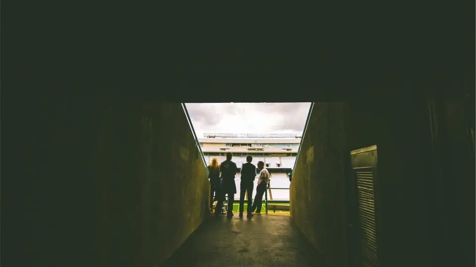 Club confirms signing of star midfielder