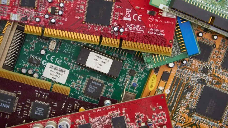 Tiny satellites map crop health from orbit